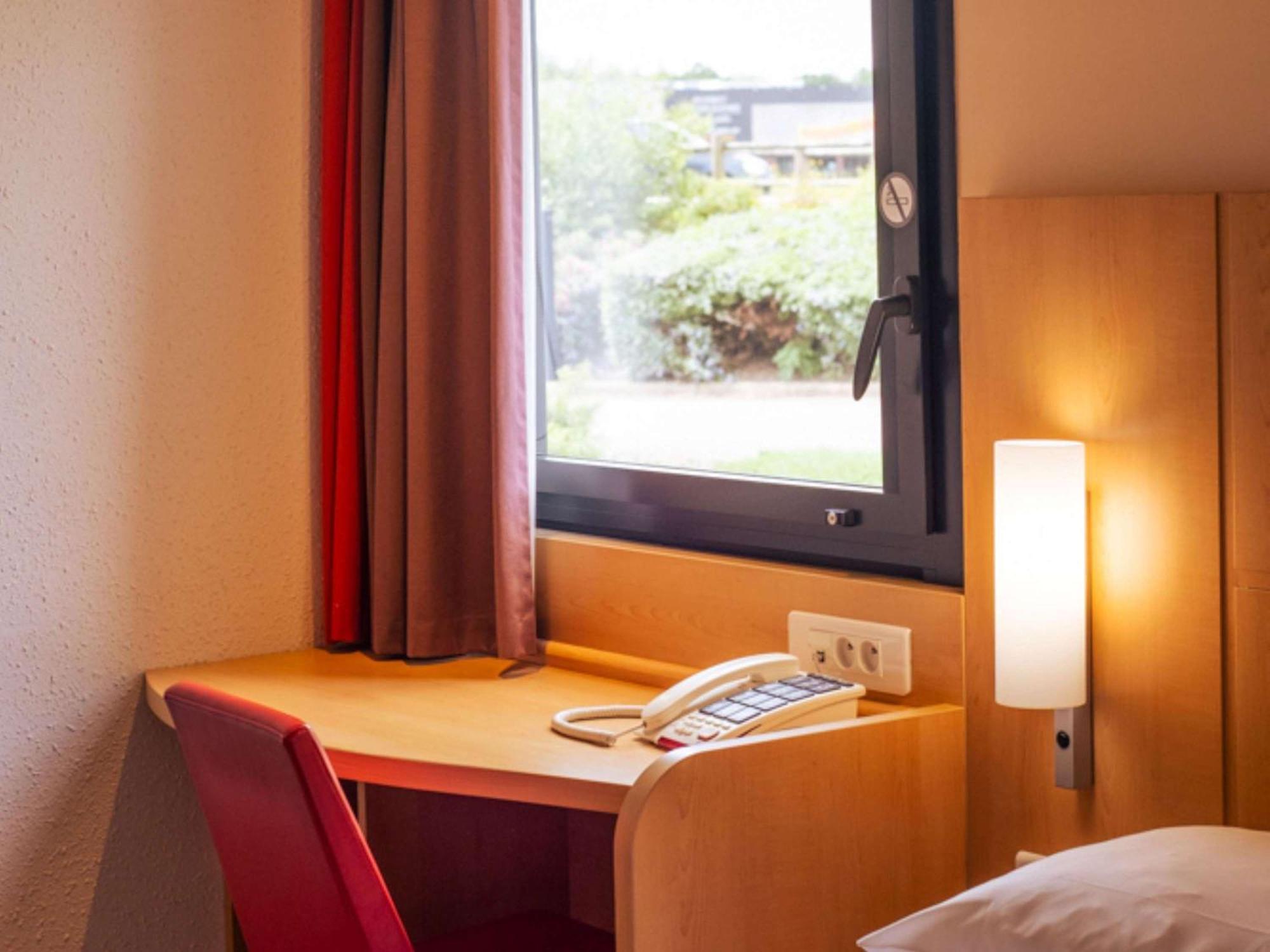 Hotel Ibis Guingamp Coeur De Bretagne Ploumagoar Luaran gambar