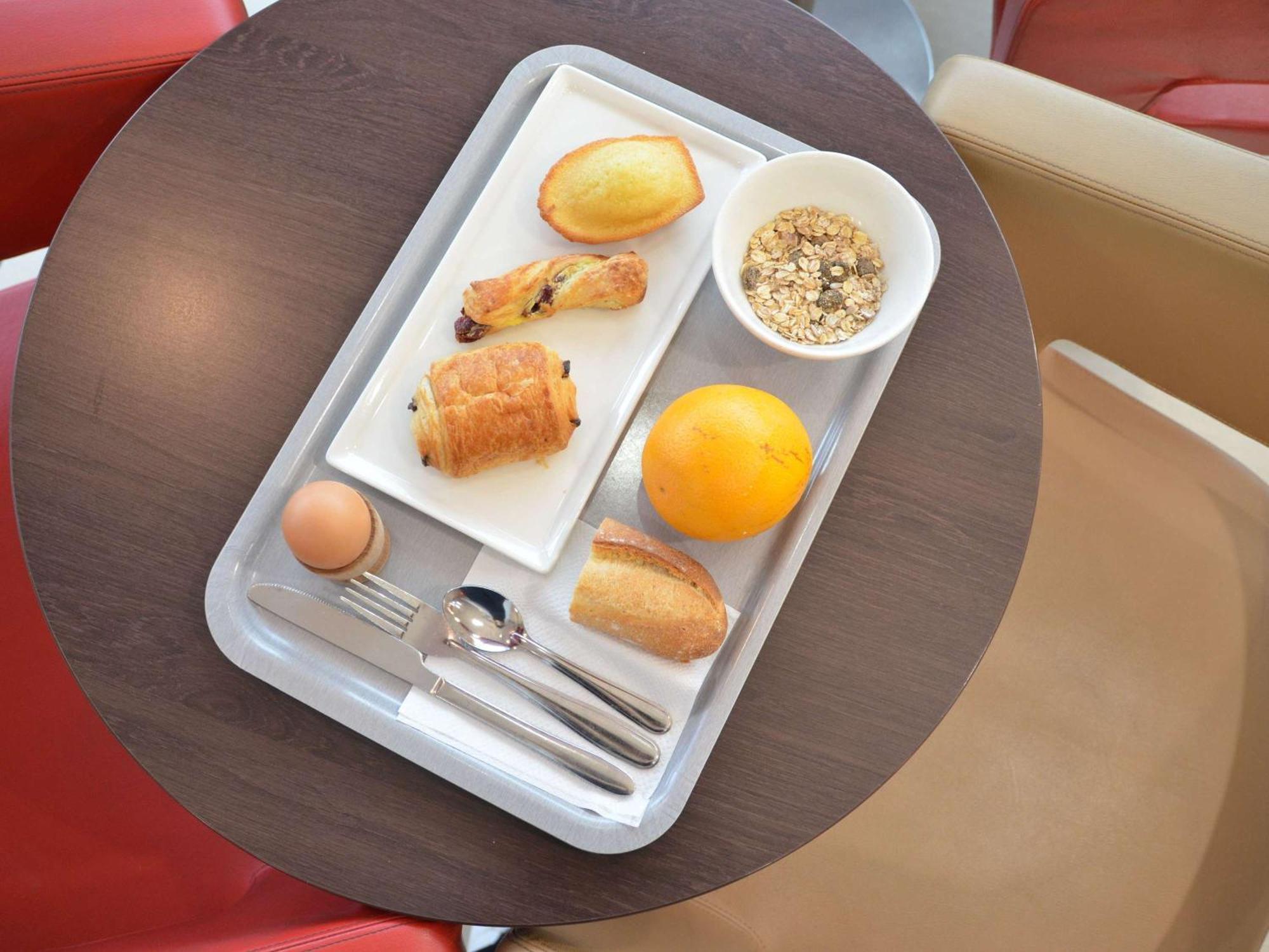 Hotel Ibis Guingamp Coeur De Bretagne Ploumagoar Luaran gambar