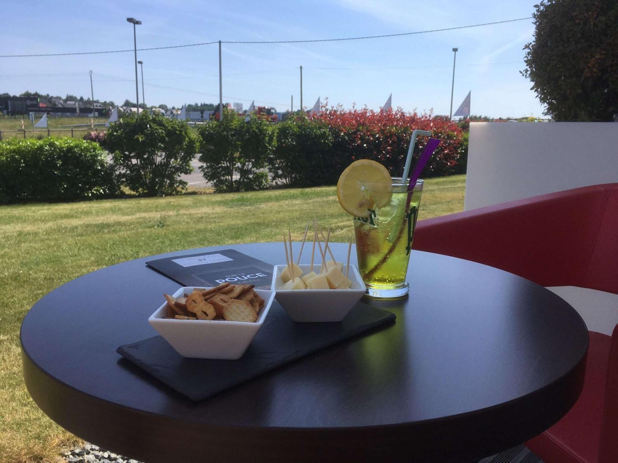 Hotel Ibis Guingamp Coeur De Bretagne Ploumagoar Luaran gambar
